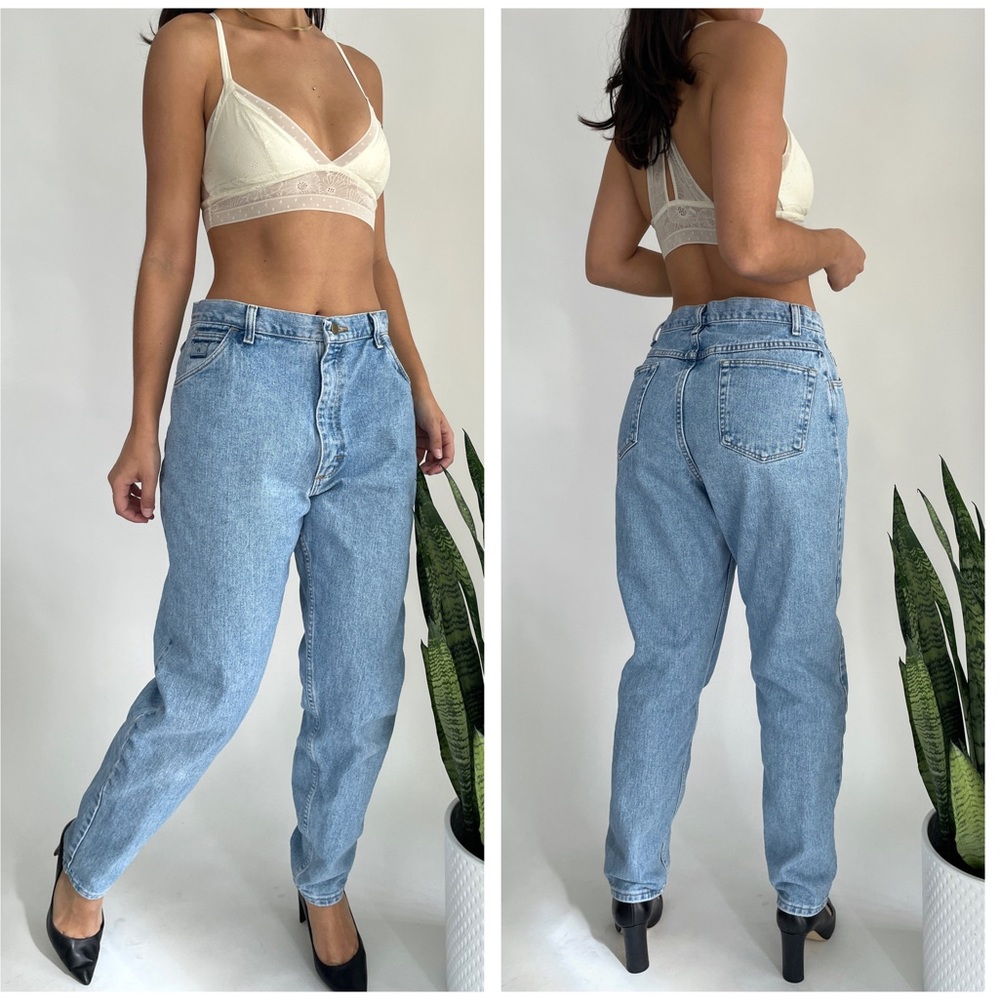 Vintage 90s Wrangler high waist light wash mom jeans